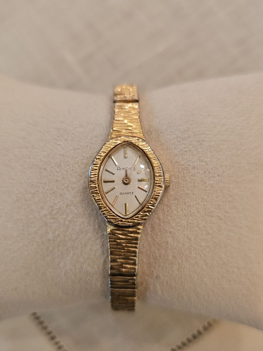 Vintage Armitron Quartz Women's Gold Tone Oval Analog Watch- For Parts /Repair